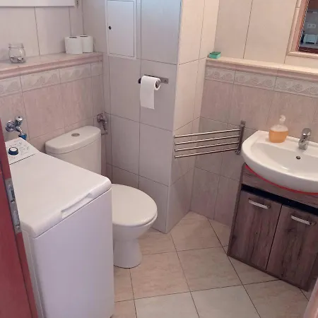Aranypart Club218 Beatrix Wellness Apartman * Шиофок