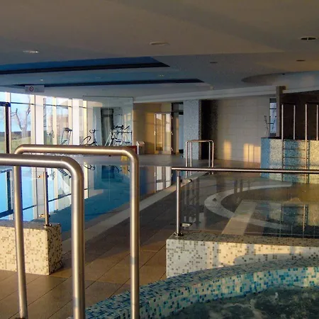 Aranypart Club218 Beatrix Wellness Apartman Апартаменты Шиофок