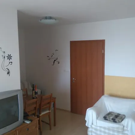 Aranypart Club218 Beatrix Wellness Apartman *